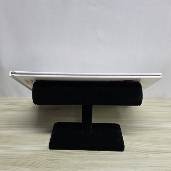 The Elf on the Shelf Book - A Christmas Tradition - Boy - Picture 7 of 9